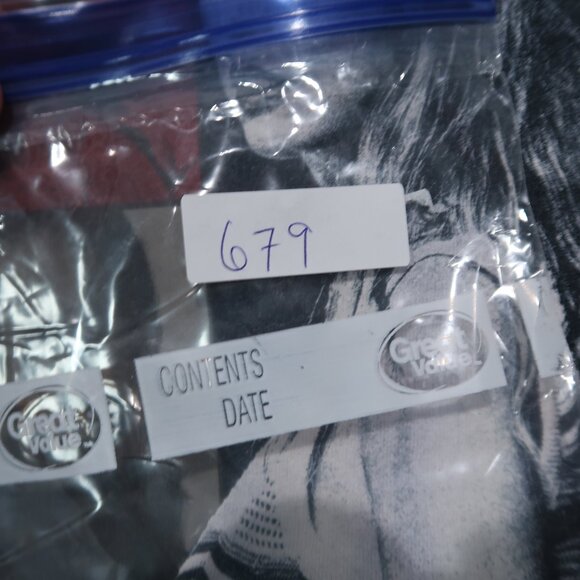 Taylor Swift T Shirt Womens M Sleeveless Tie Dye Graphic Tee Crew Neck Concert - Picture 11 of 11